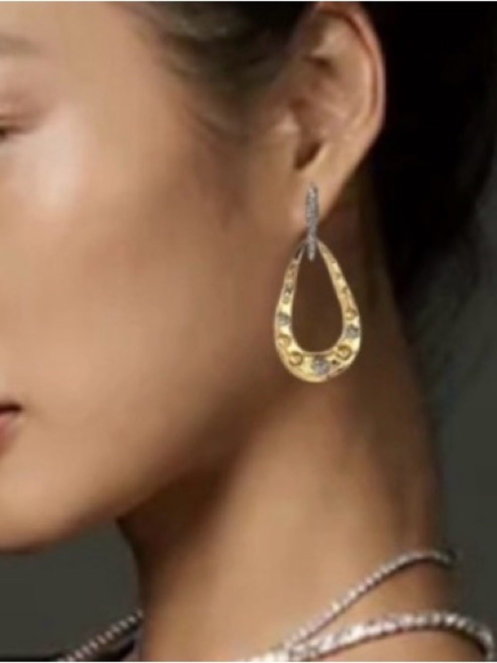 ALEXIS BITTAR Repousse Solanales Crystal Dot Studded Teardrop Drop Earrings MY22
